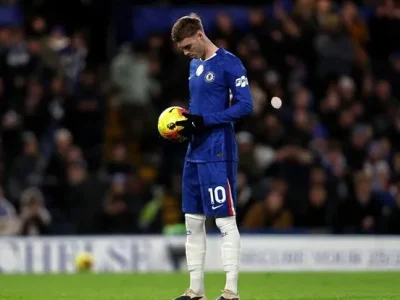 Lộ Nguyên Nhân Chấn Động: Cole Palmer Bị Rosenior ‘Cất’ Trước Pafos, Chelsea Thắng Nhờ ‘Vũ Khí Bí Mật’