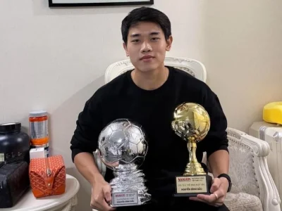 Nguyễn Đình Bắc ‘lấp lánh’ với cú đúp danh hiệu quốc nội sau kỳ tích Vua phá lưới U23 châu Á