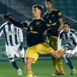 Shea Lacey Nổ Súng Hat-trick Gây Sốc, Gửi 'Tối Hậu Thư' Tới HLV Carrick 1