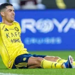 Benzema 'cà khịa' Ronaldo: Nhắn tin khoe lương khủng, dọa cướp luôn chức vô địch Saudi Pro League 1