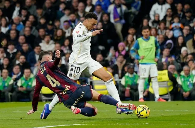 Nhận định Levante vs Elche (03h00 ngày 241) Nỗ lực trụ hạng 1