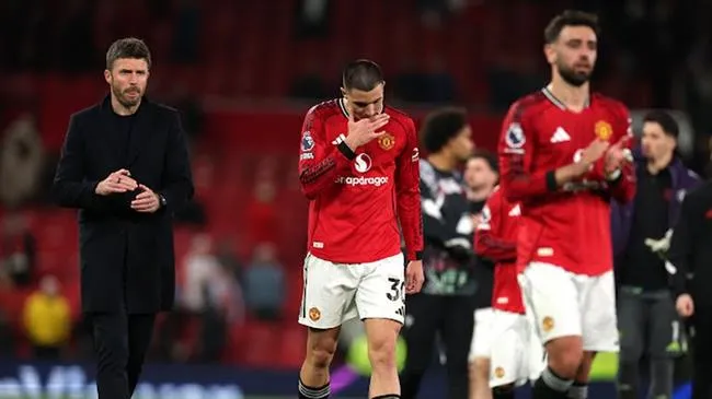 MU de thua Leeds United voi ty so 1-2 tren san nha.